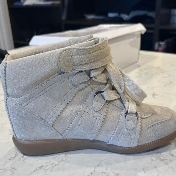 Isabel Marant Cream Suede High-Top Sneakers - Picture 5 of 7